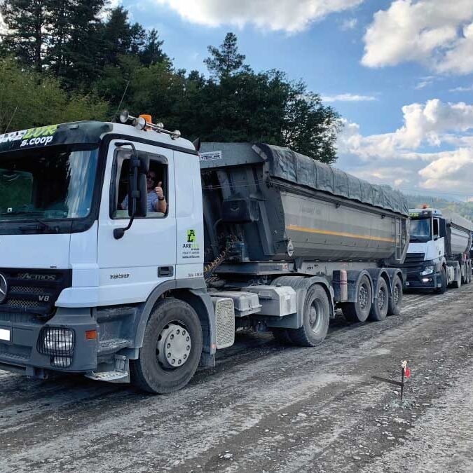 Transportes y basculantes | ARELUR | Trabajos realizados | Lasarte Gipuzkoa