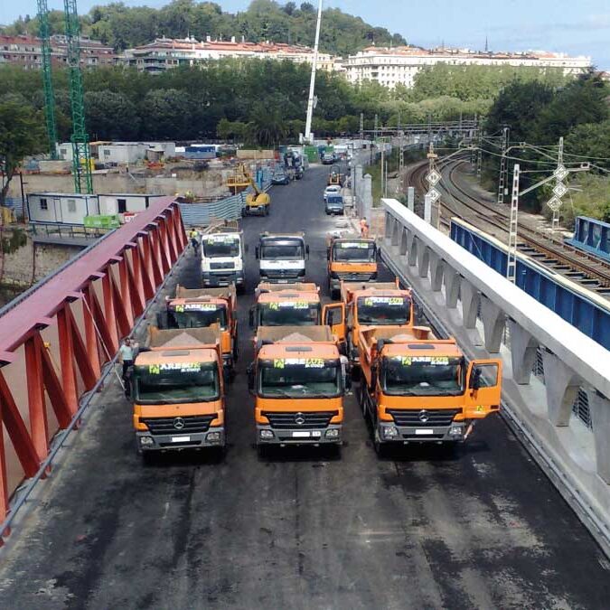 Transportes y basculantes | ARELUR | Trabajos realizados | Lasarte Gipuzkoa