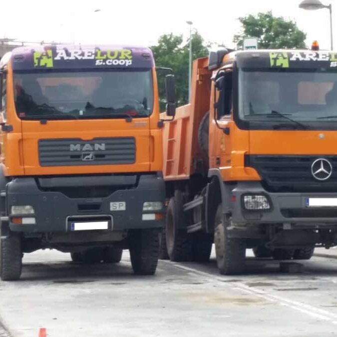 Transportes y basculantes | ARELUR | Trabajos realizados | Lasarte Gipuzkoa