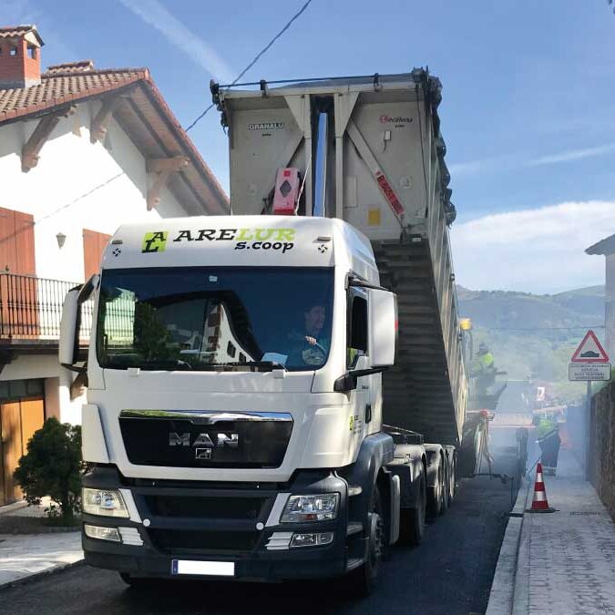 Transportes y basculantes | ARELUR | Trabajos realizados | Lasarte Gipuzkoa