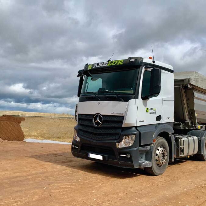 Transportes y basculantes | ARELUR | Trabajos realizados | Lasarte Gipuzkoa