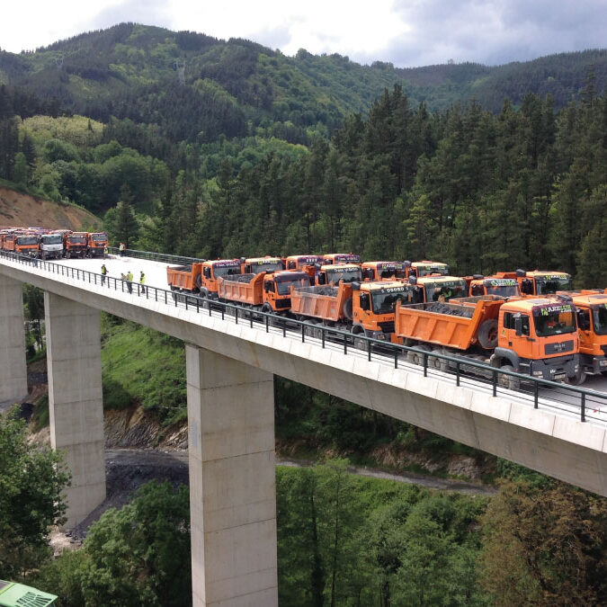 Transportes y basculantes | ARELUR | Trabajos realizados | Lasarte Gipuzkoa